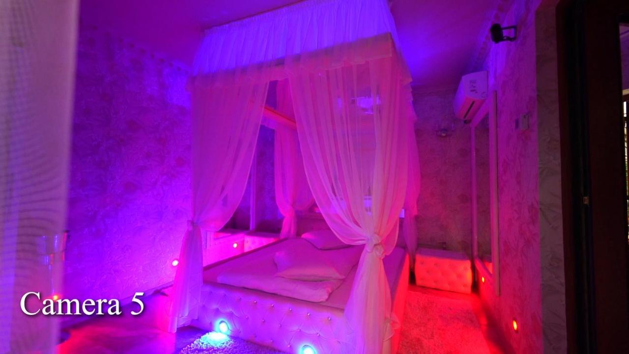 Anadi Hotel Boutique Only Adult ブラショフ エクステリア 写真