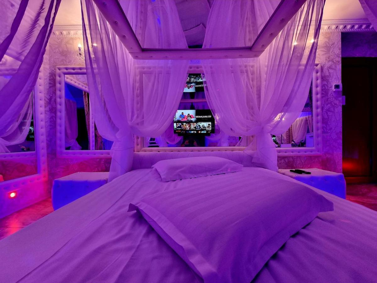 Anadi Hotel Boutique Only Adult ブラショフ エクステリア 写真