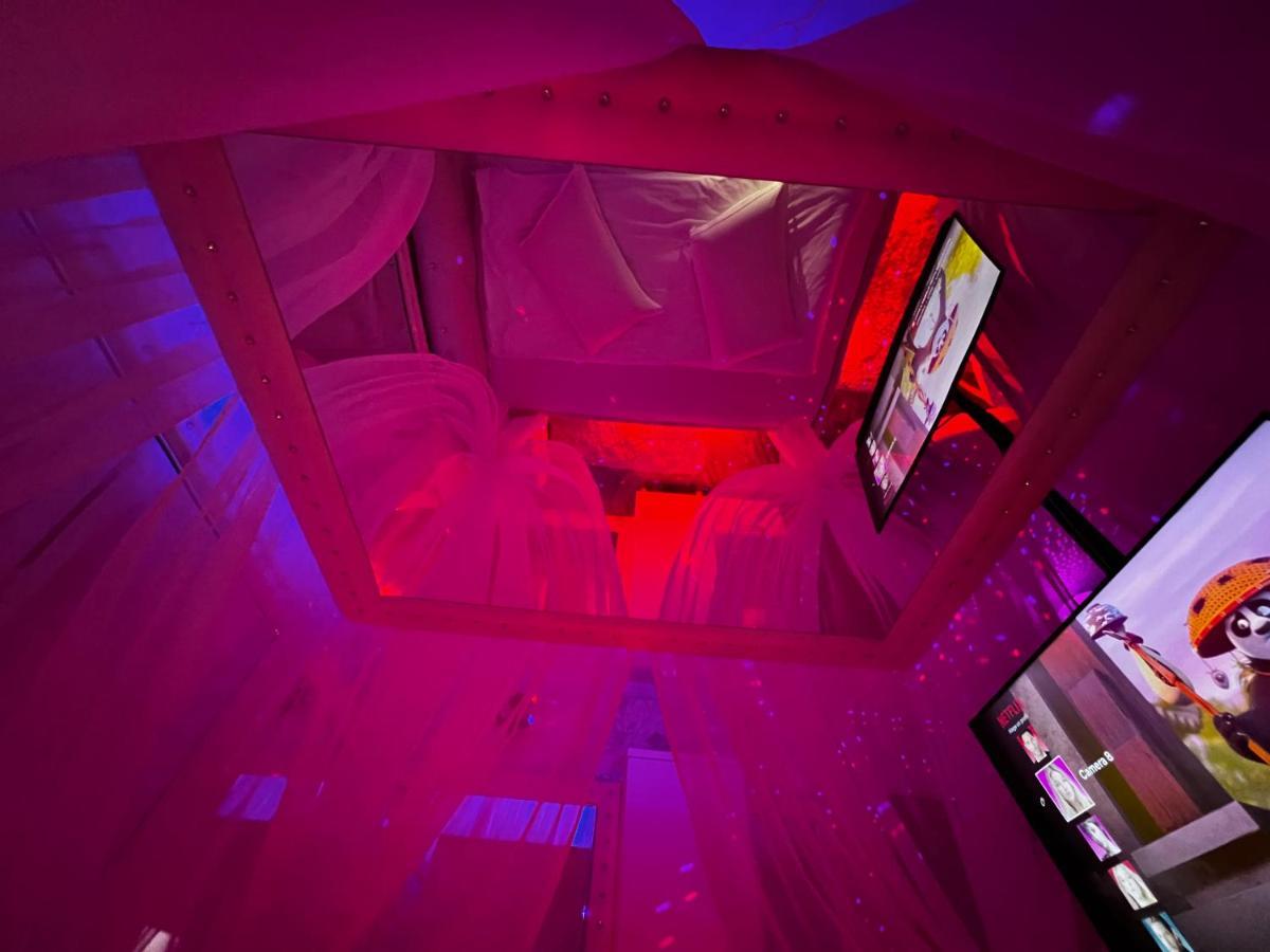 Anadi Hotel Boutique Only Adult ブラショフ エクステリア 写真