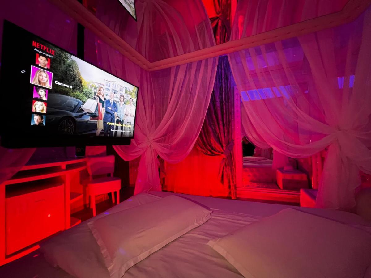 Anadi Hotel Boutique Only Adult ブラショフ エクステリア 写真