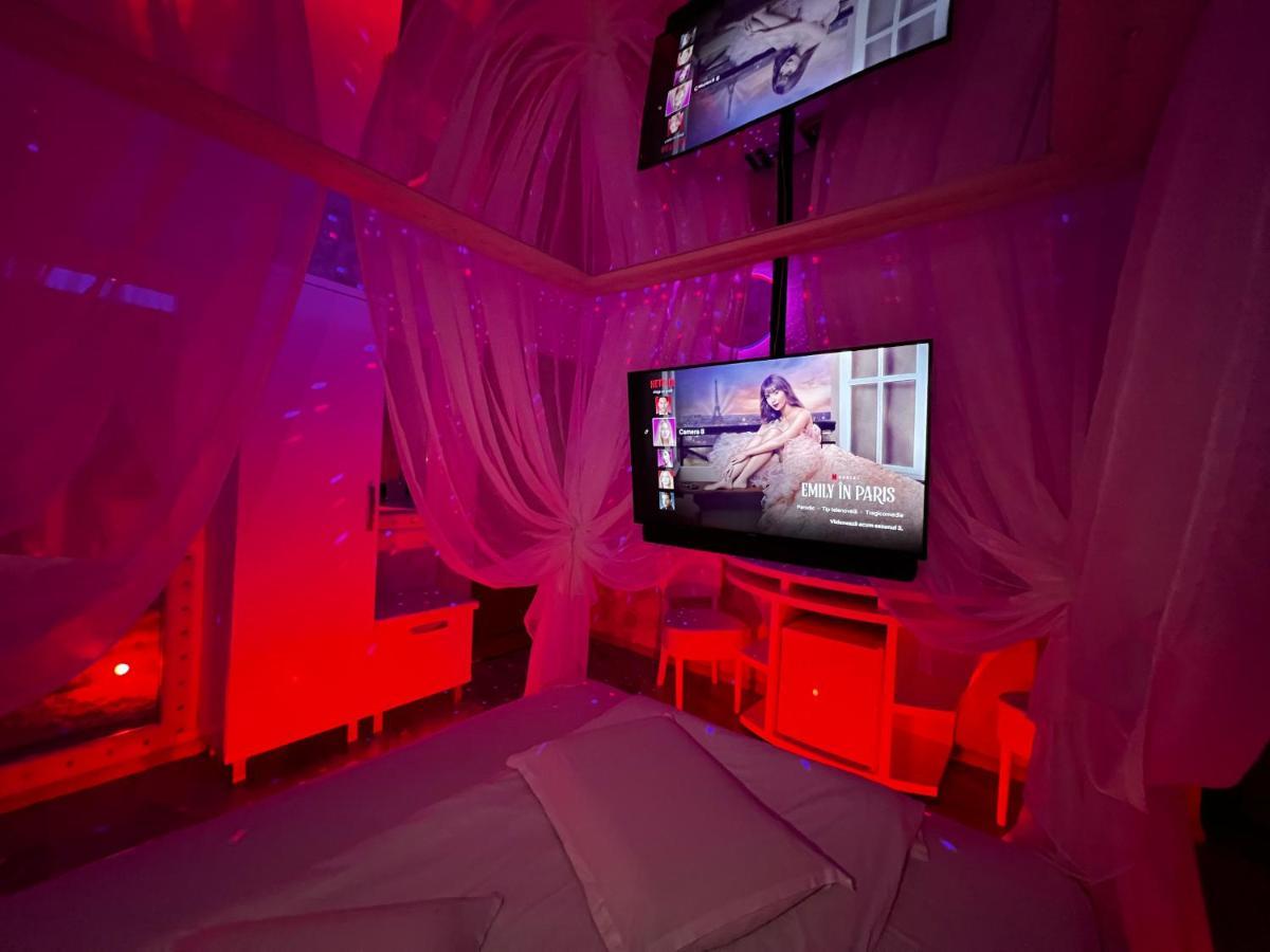 Anadi Hotel Boutique Only Adult ブラショフ エクステリア 写真